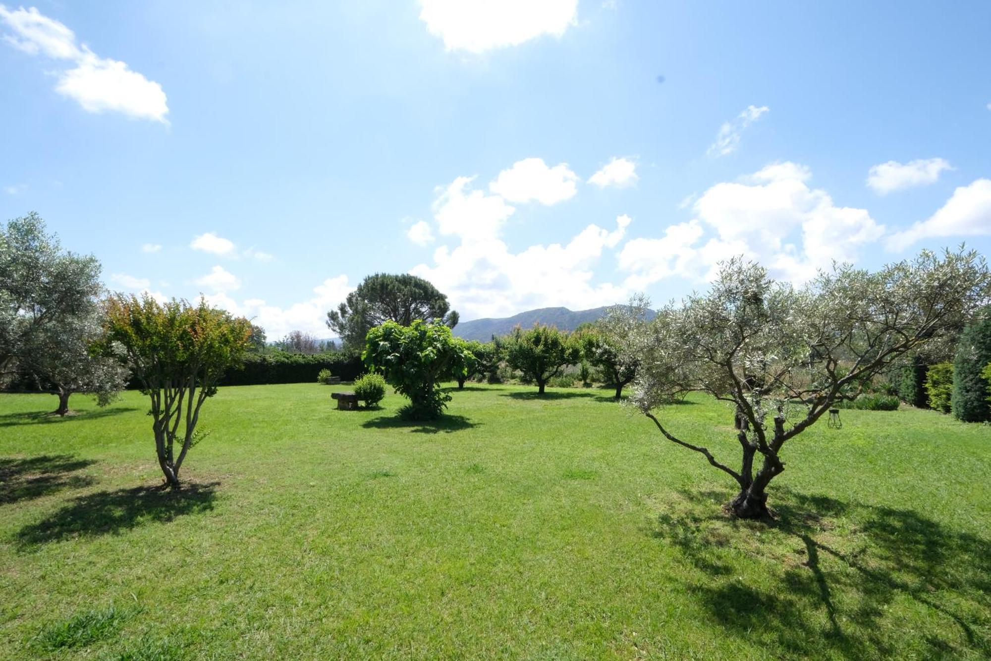 Provencal House With Heated Pool, View Of The Luberon In Robion - Accommodates 12 People. Exteriér fotografie