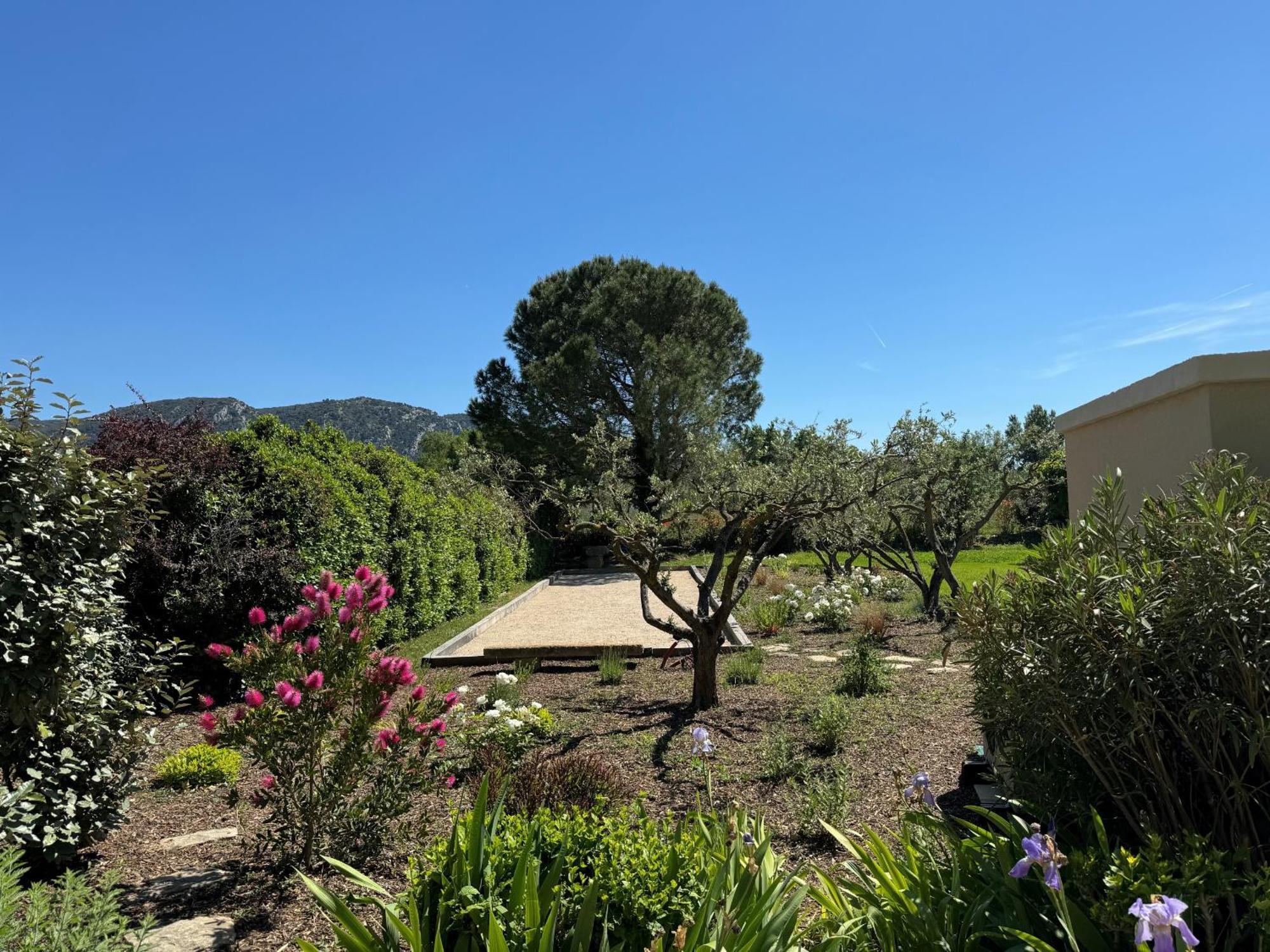 Provencal House With Heated Pool, View Of The Luberon In Robion - Accommodates 12 People. Exteriér fotografie